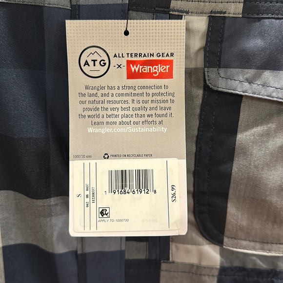 Wrangler Small ATG blue plaid All Terrain Gear short sleeve button down … - Picture 4 of 11